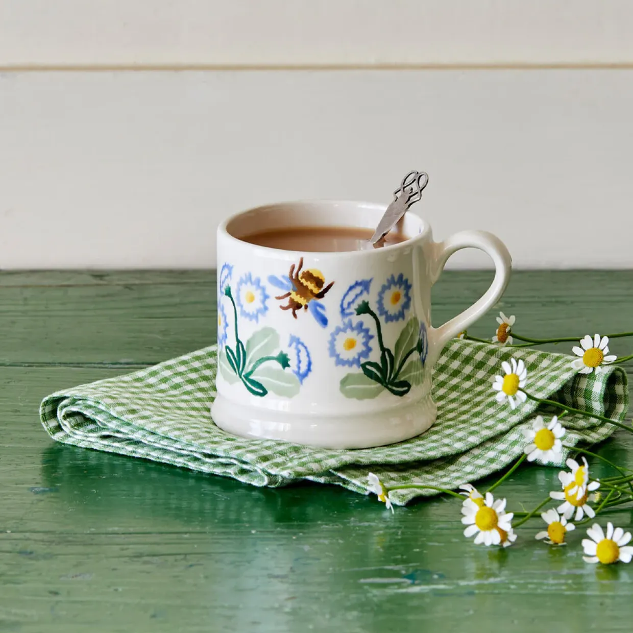 Daisy & Bee Small Mug