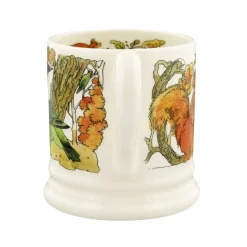 Green Woodpecker And Red Squirrel 1/2 Pint Mug