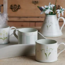 Snowdrop Straight Mug